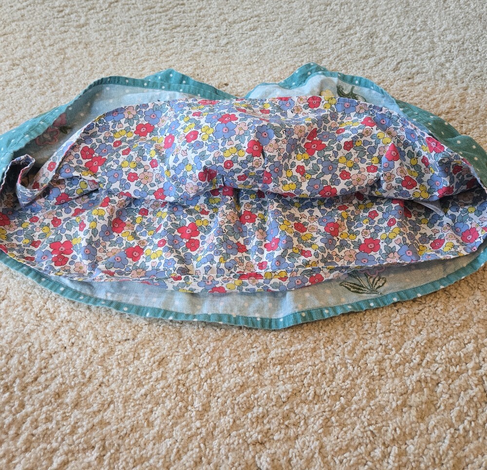 Mini Boden Teal Skirt with Multicolor Floral Print - Picture 2 of 7